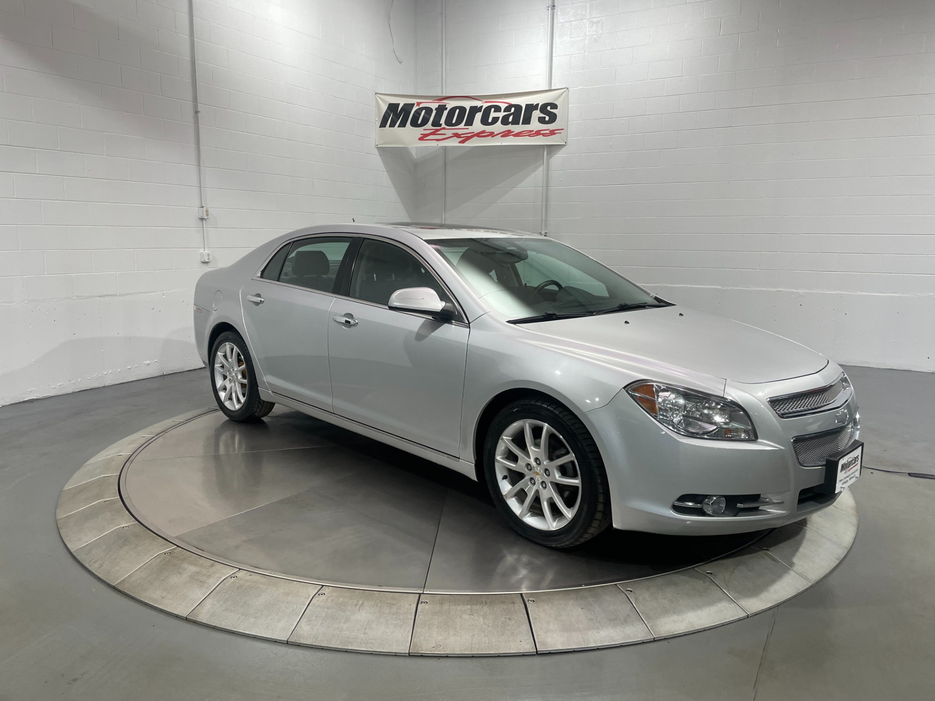 Used-2011-Chevrolet-Malibu-LTZ-FWD