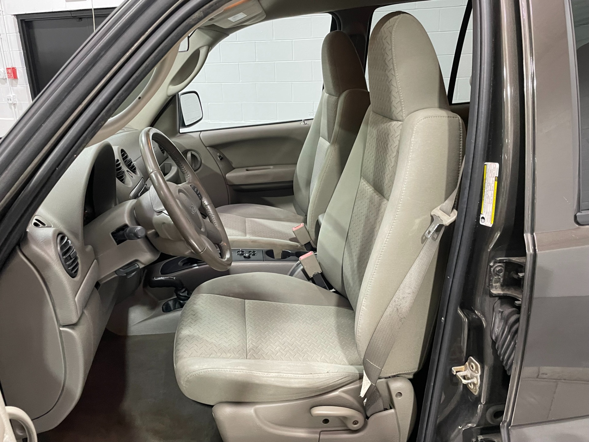 Used-2005-Jeep-Liberty-Renegade-4WD
