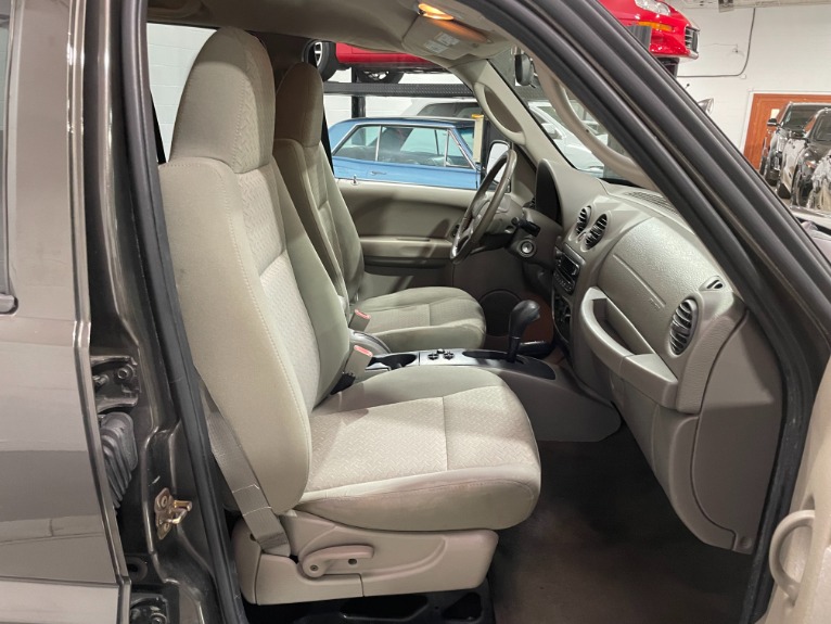 Used-2005-Jeep-Liberty-Renegade-4WD