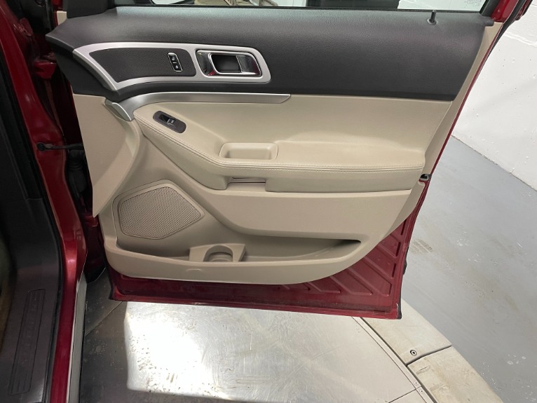 Used-2013-Ford-Explorer-XLT-AWD