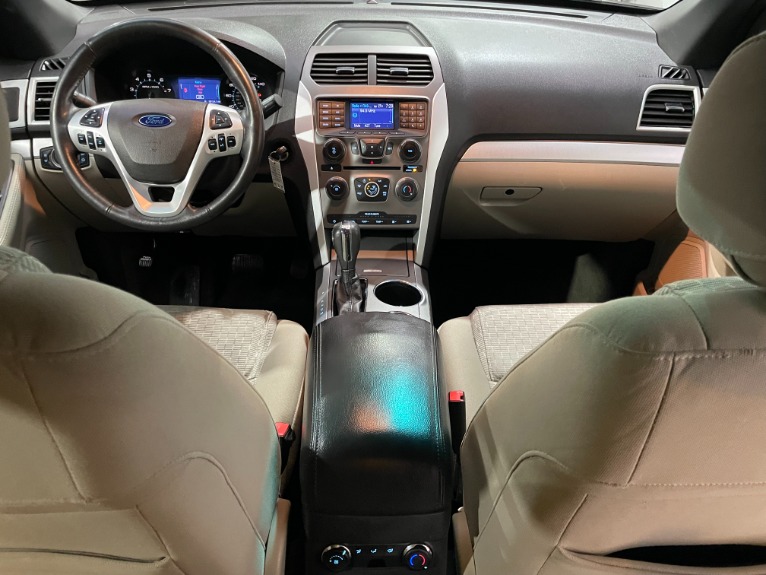 Used-2013-Ford-Explorer-XLT-AWD