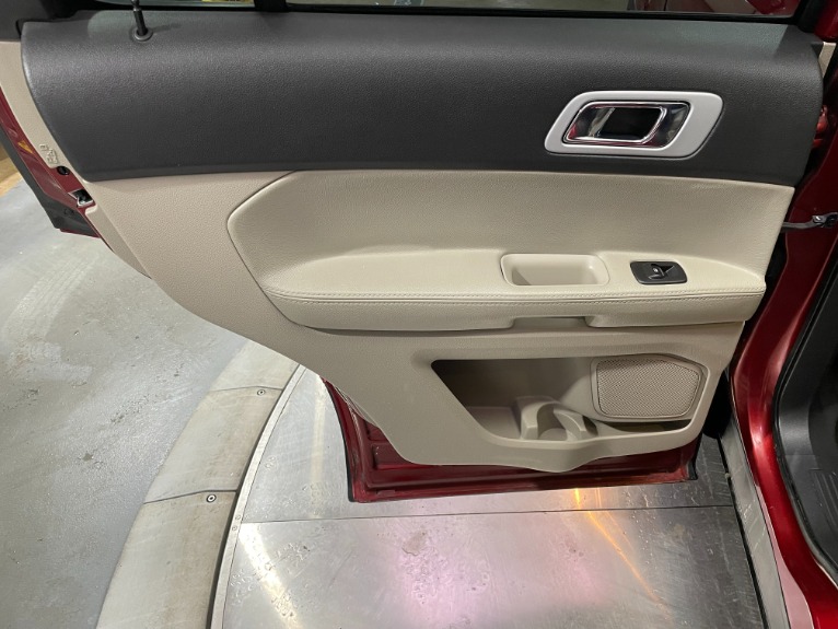 Used-2013-Ford-Explorer-XLT-AWD