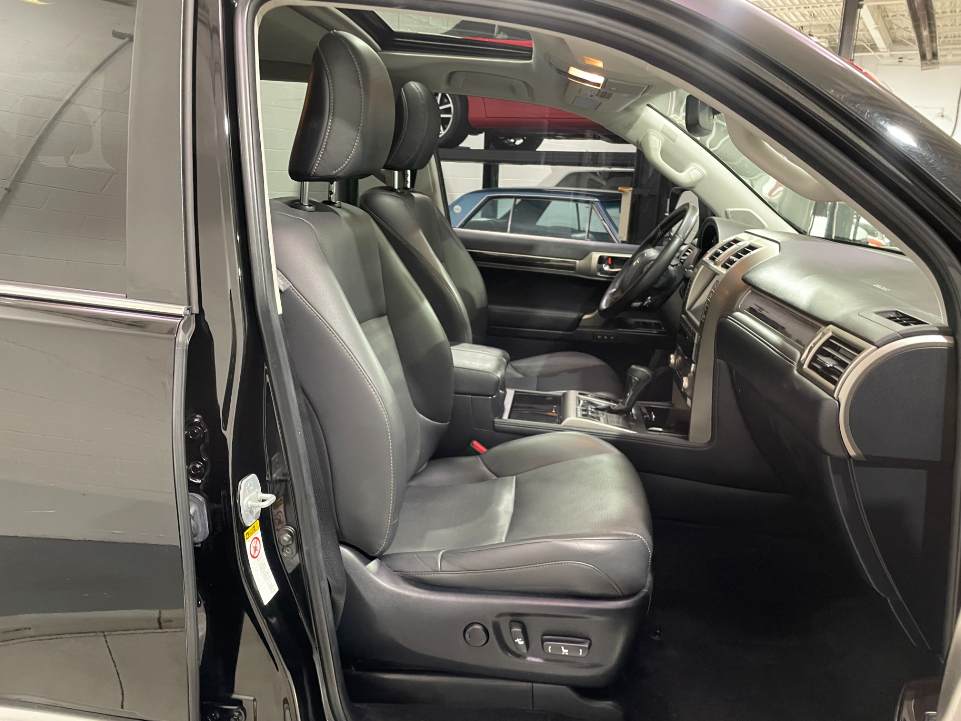 Used-2016-Lexus-GX-460-AWD