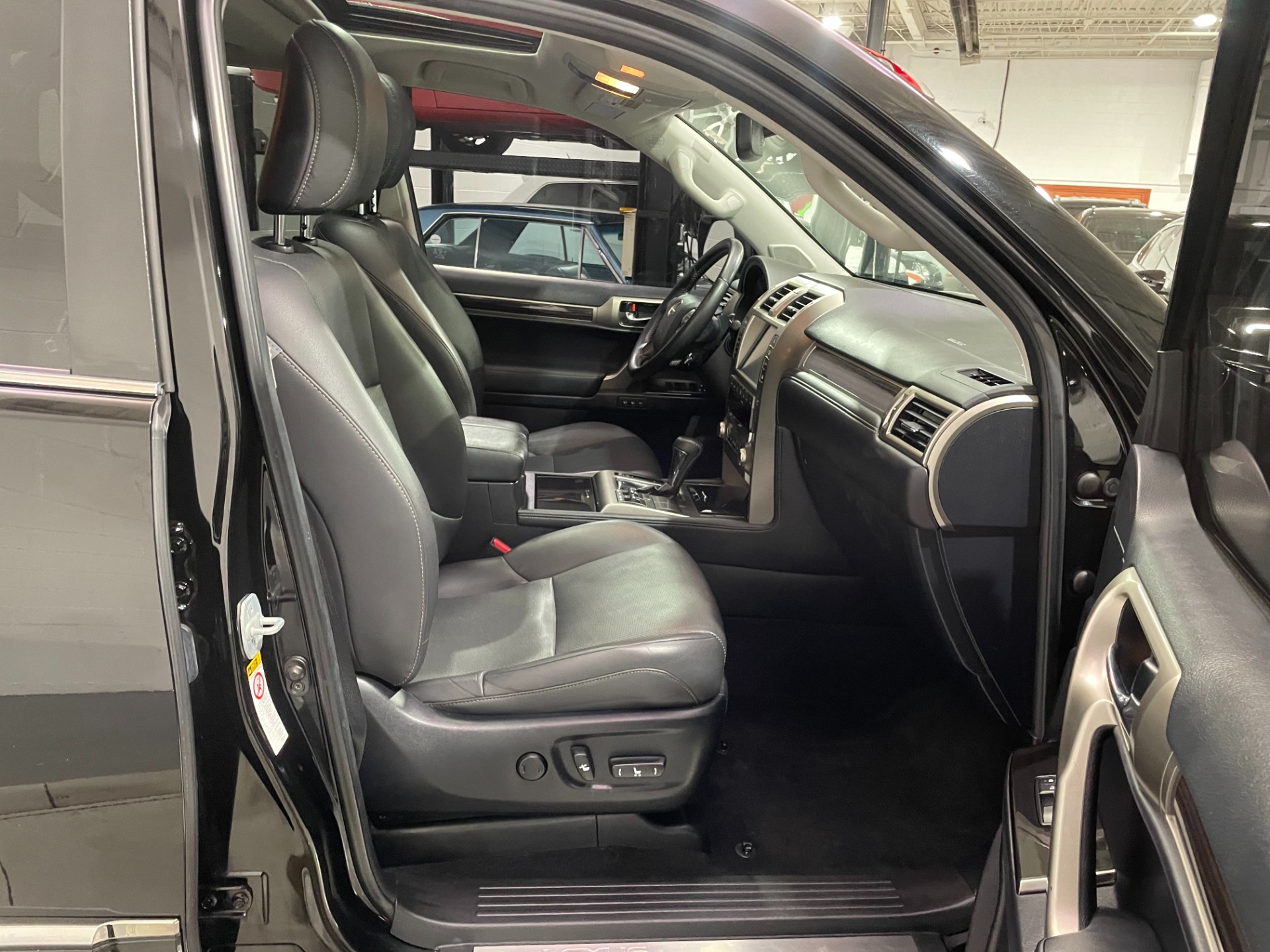 Used-2016-Lexus-GX-460-AWD