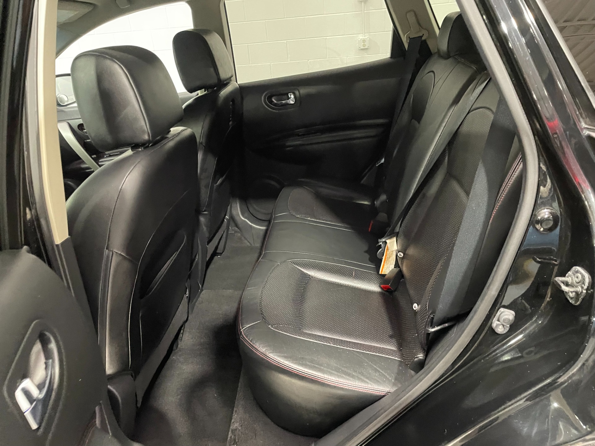 Used-2010-Nissan-Rogue-SL-FWD
