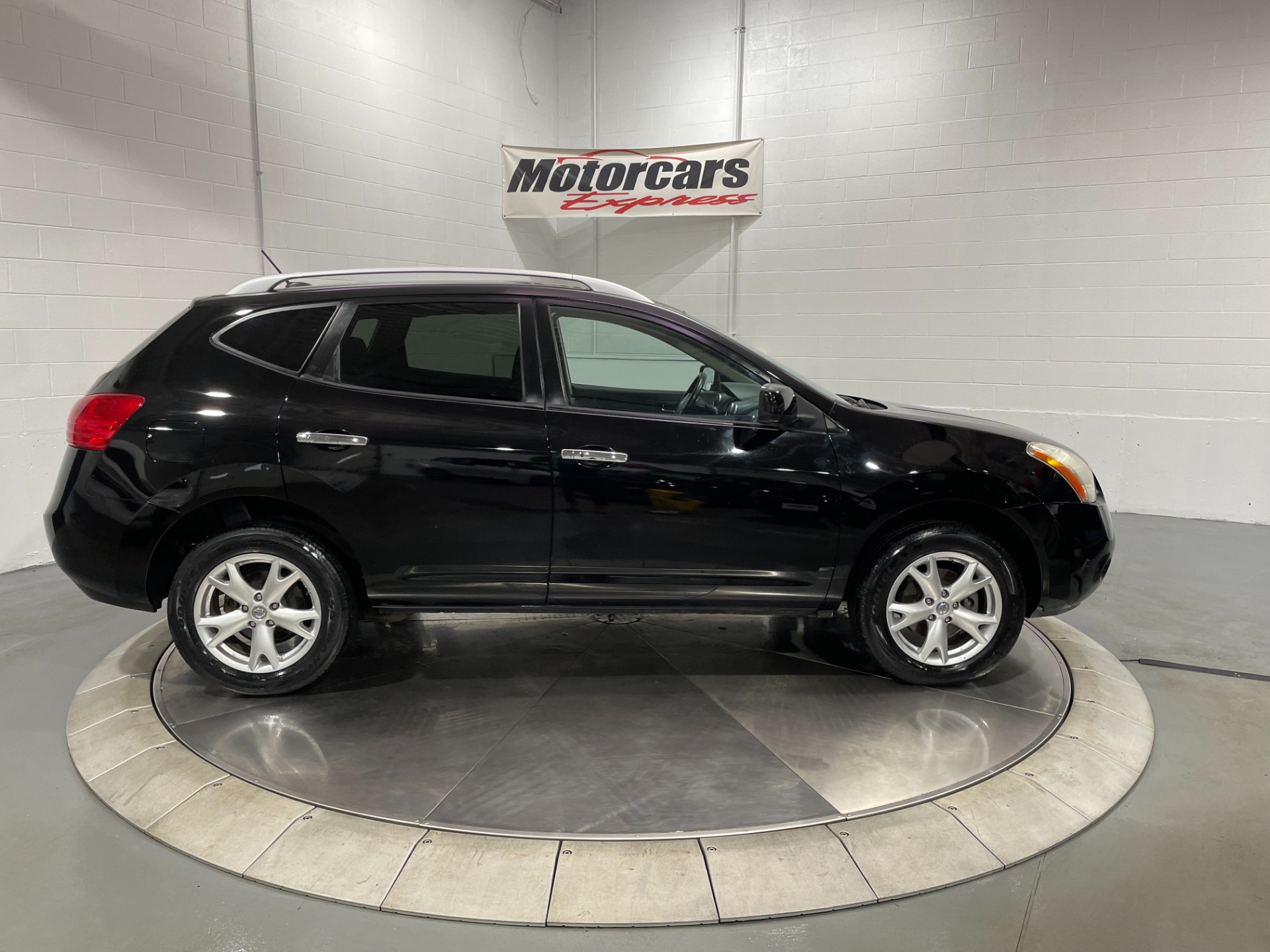 Used-2010-Nissan-Rogue-SL-FWD