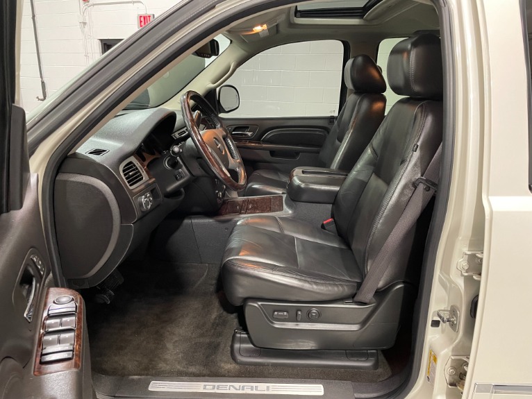 Used-2010-GMC-Yukon-Denali-AWD