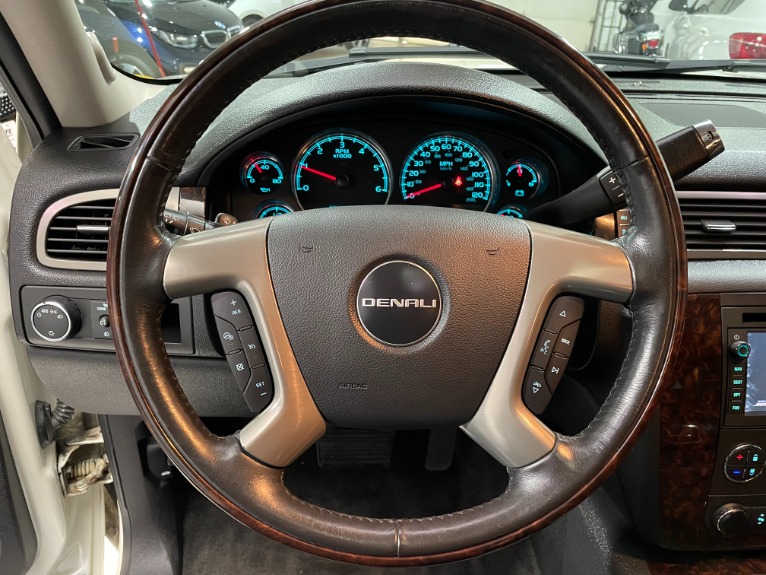 Used-2010-GMC-Yukon-Denali-AWD