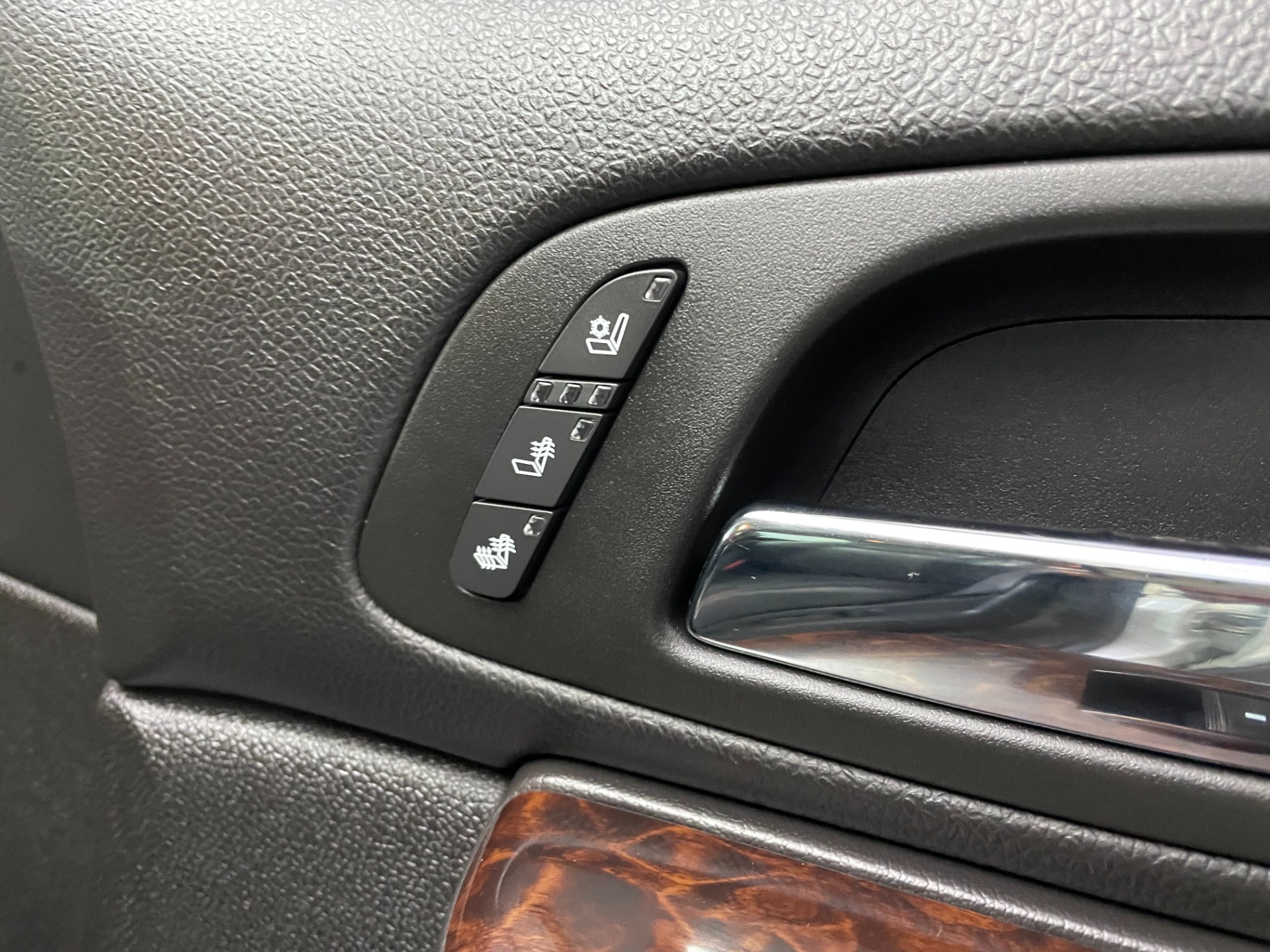 Used-2010-GMC-Yukon-Denali-AWD