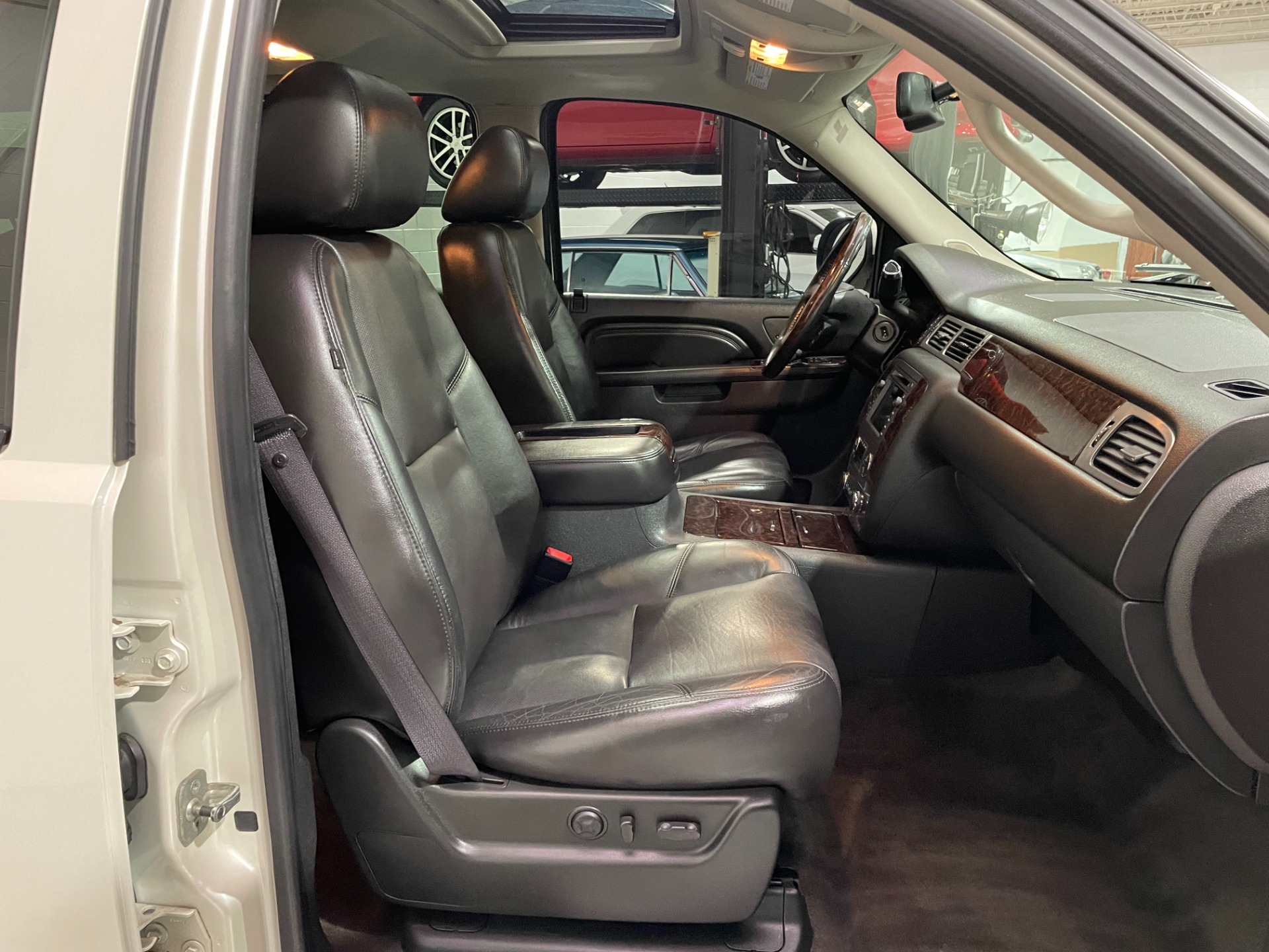 Used-2010-GMC-Yukon-Denali-AWD
