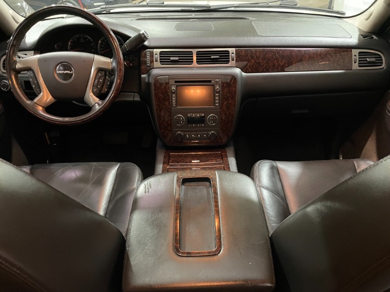 Used-2010-GMC-Yukon-Denali-AWD