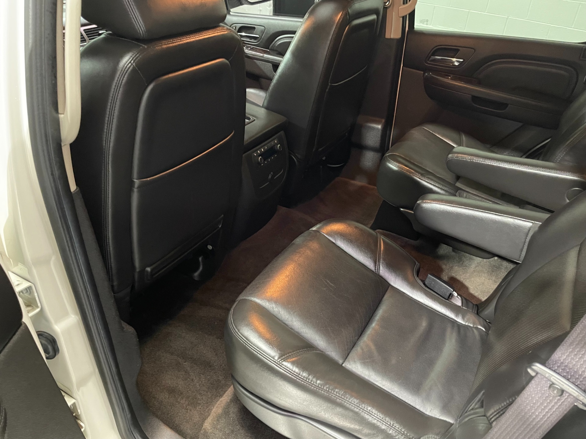 Used-2010-GMC-Yukon-Denali-AWD