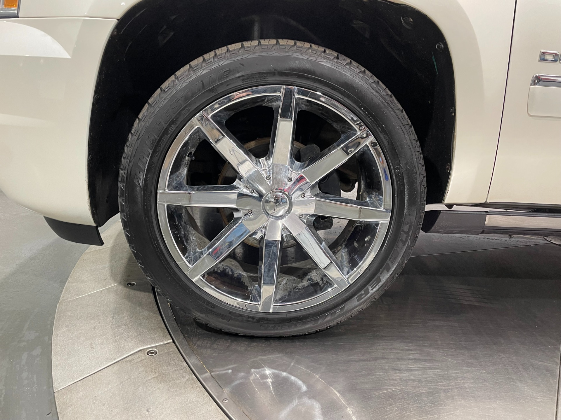 Used-2010-GMC-Yukon-Denali-AWD