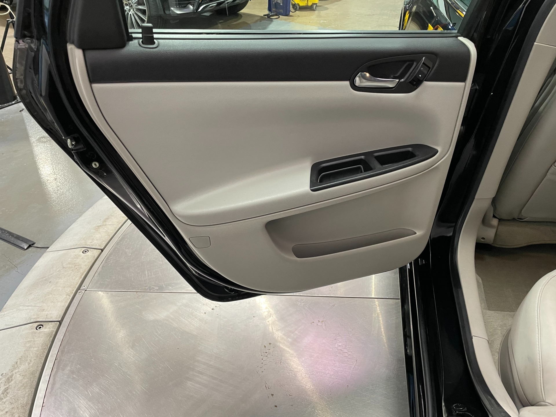 Used-2012-Chevrolet-Impala-LTZ-FWD