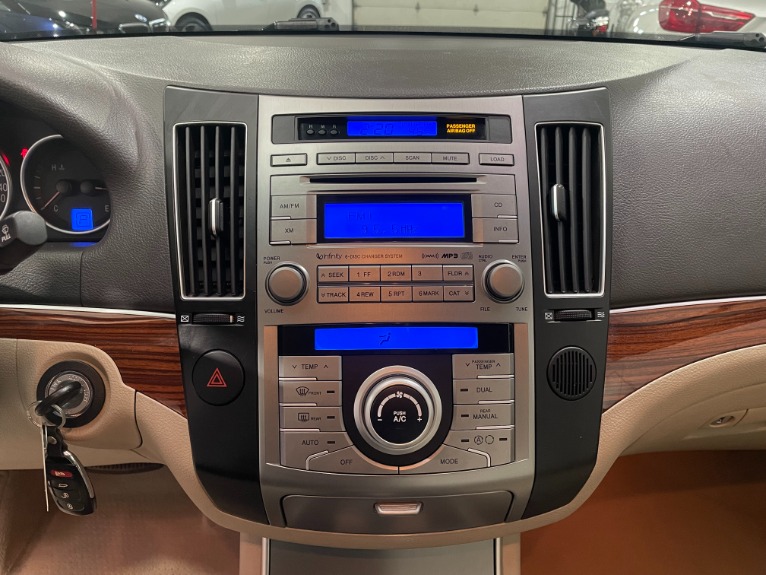 Used-2007-Hyundai-Veracruz-Limited-FWD