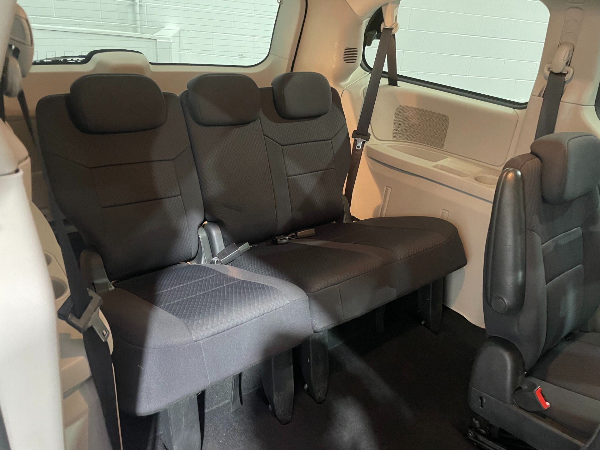 Used-2010-Dodge-Grand-Caravan-SE-FWD