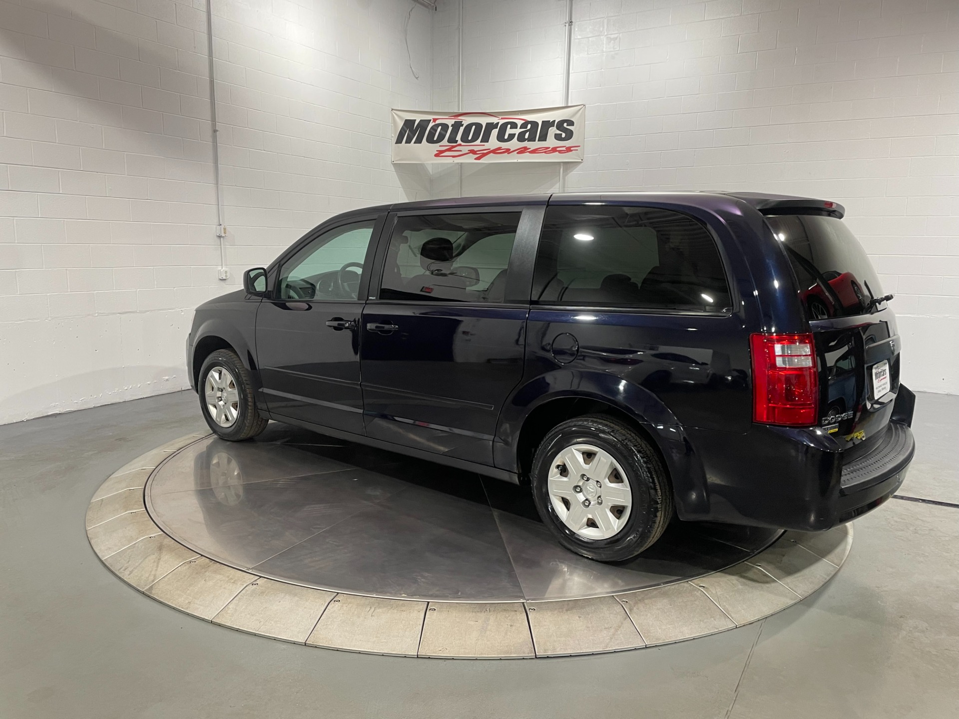 Used-2010-Dodge-Grand-Caravan-SE-FWD