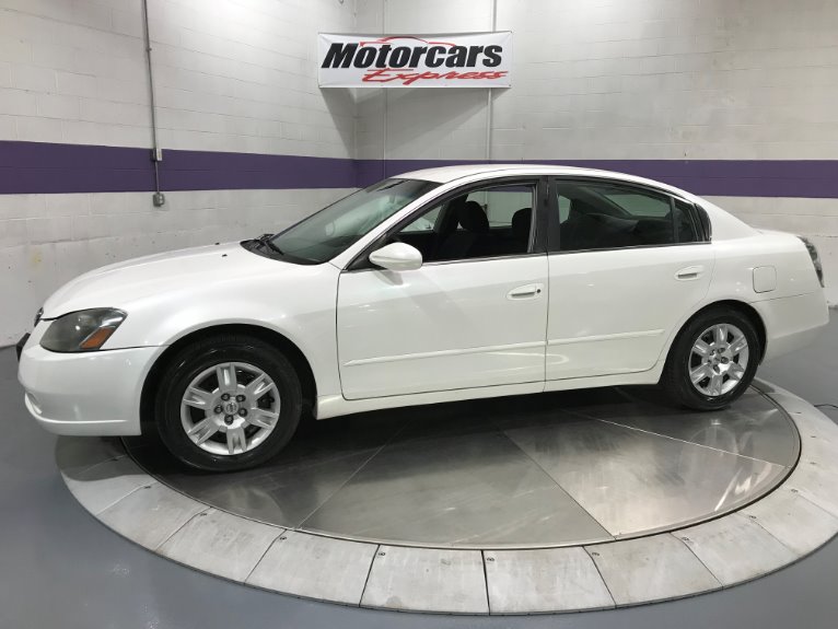 Used-2006-Nissan-Altima-25-S-4dr-Sedan-w/Automatic