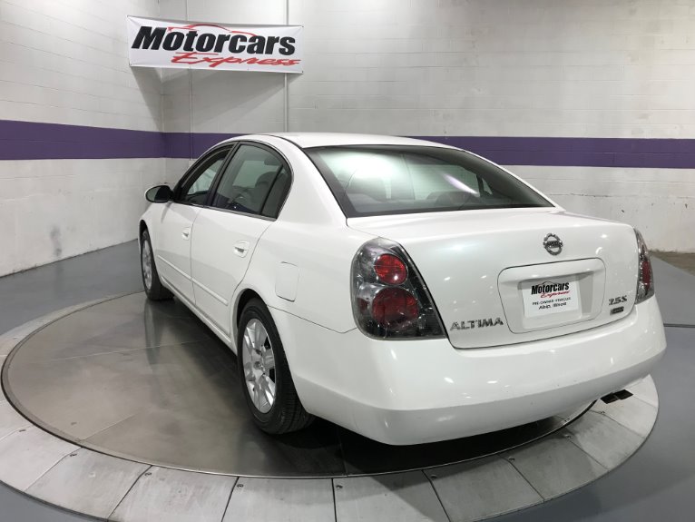 Used-2006-Nissan-Altima-25-S-4dr-Sedan-w/Automatic