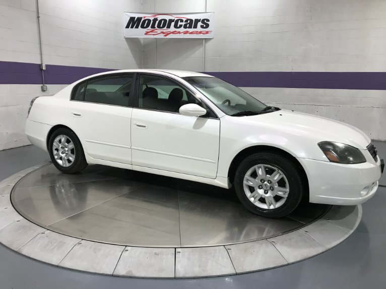 Used-2006-Nissan-Altima-25-S-4dr-Sedan-w/Automatic
