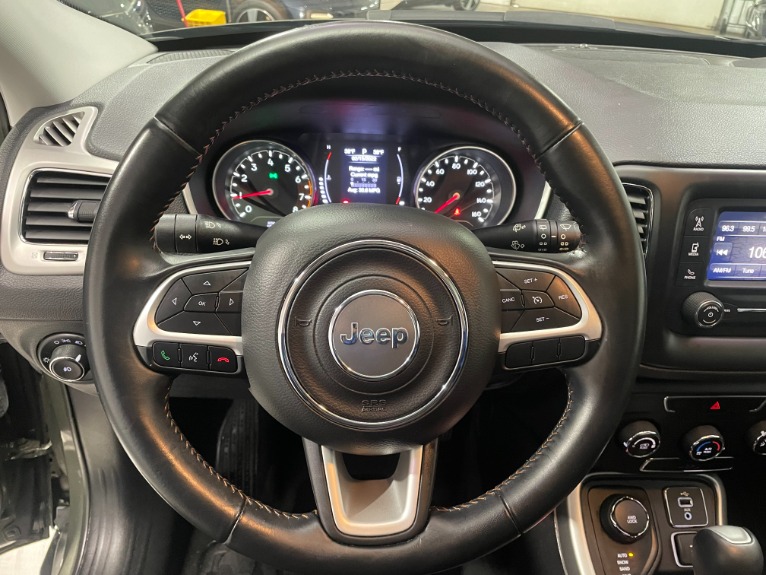 Used-2017-Jeep-Compass-Latitude-4X4
