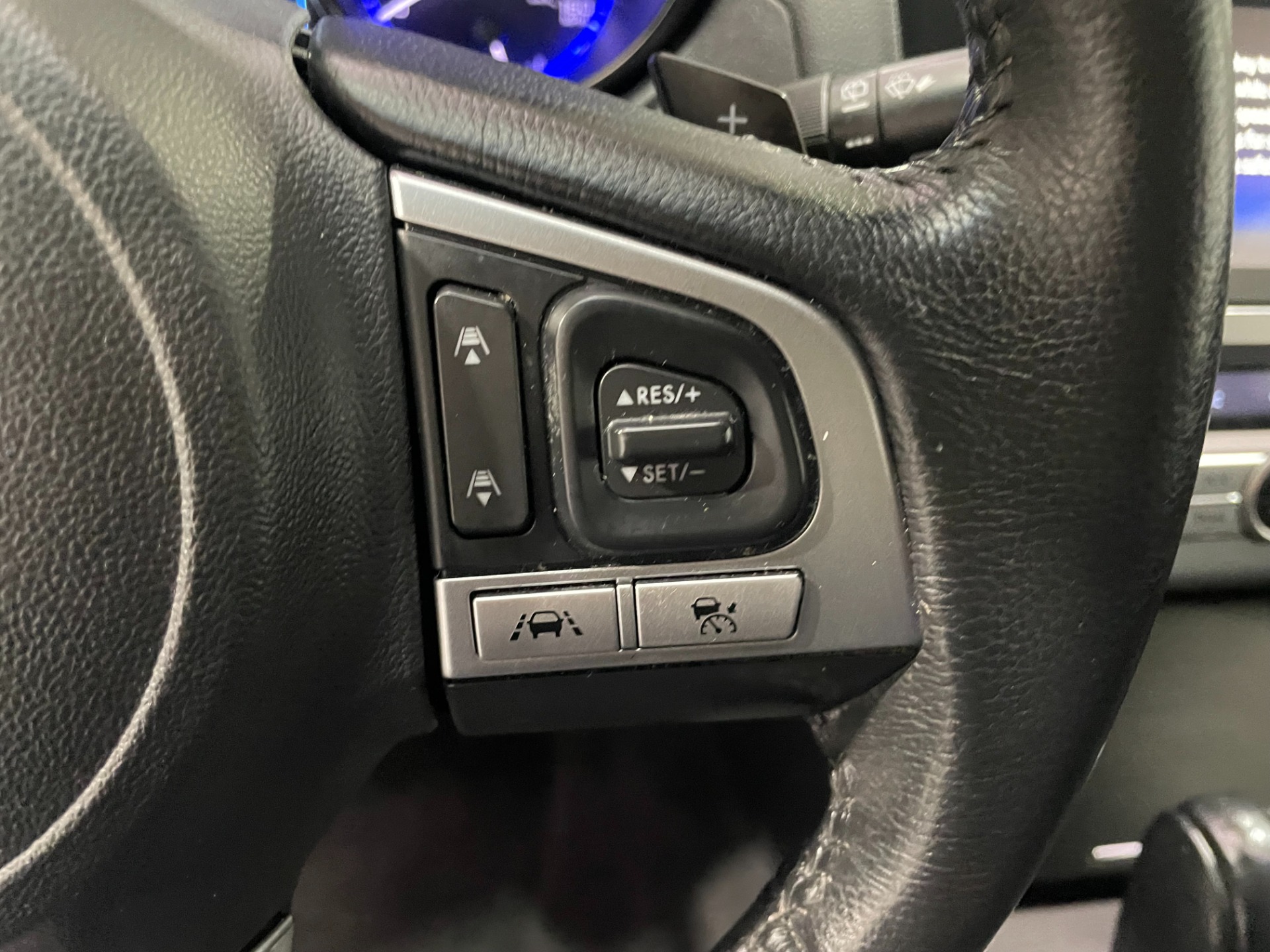 Used-2017-Subaru-Outback-36R-Limited-AWD