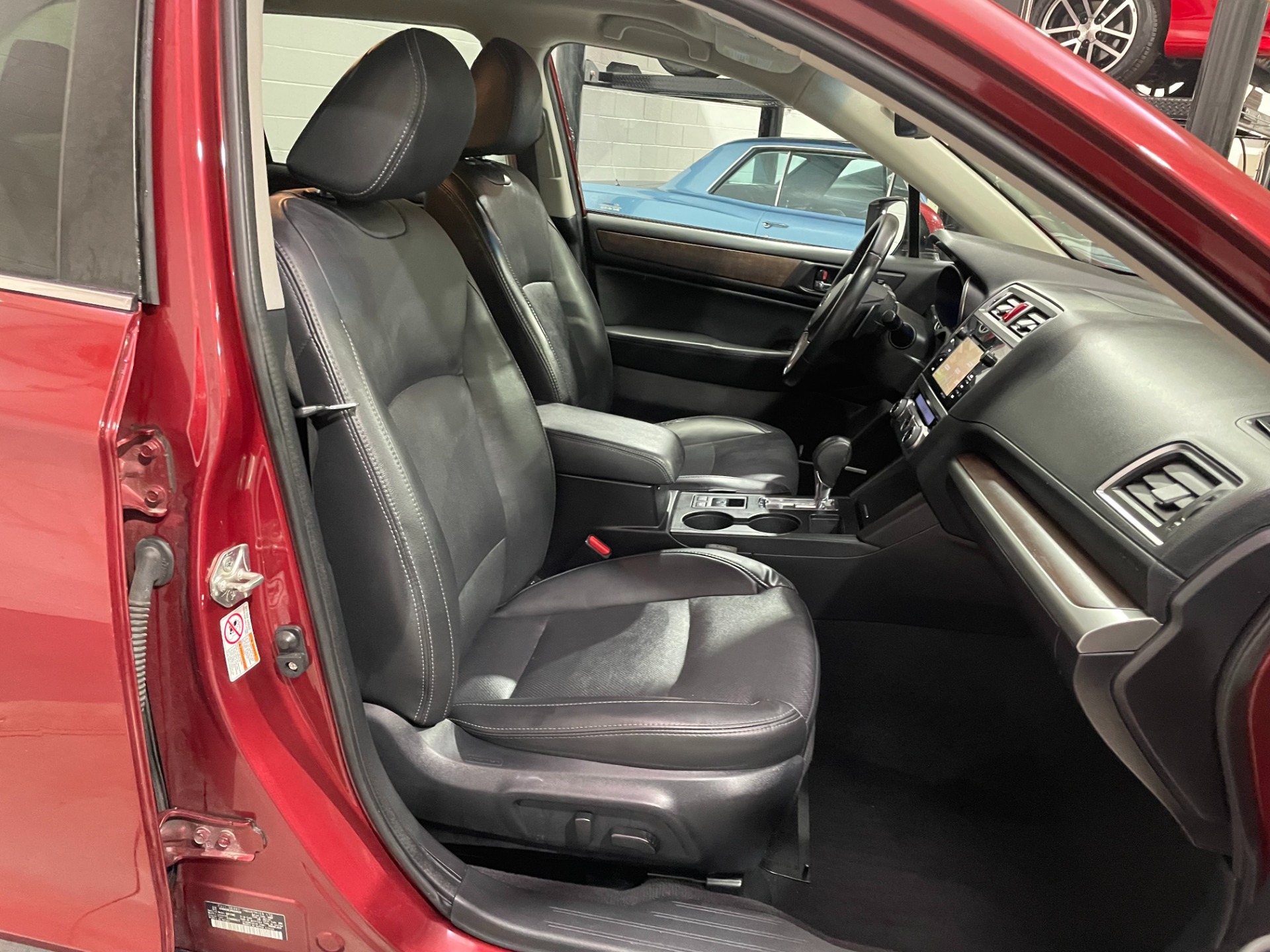 Used-2017-Subaru-Outback-36R-Limited-AWD