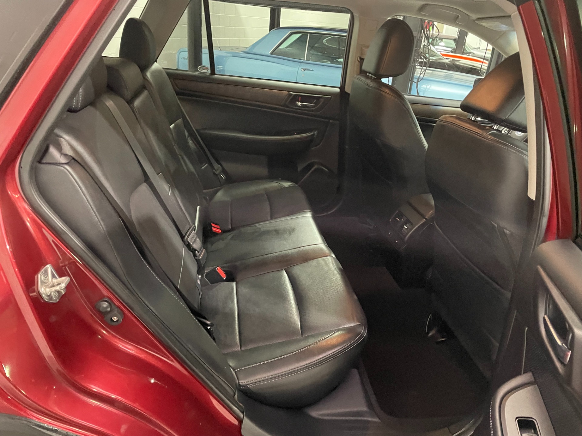 Used-2017-Subaru-Outback-36R-Limited-AWD