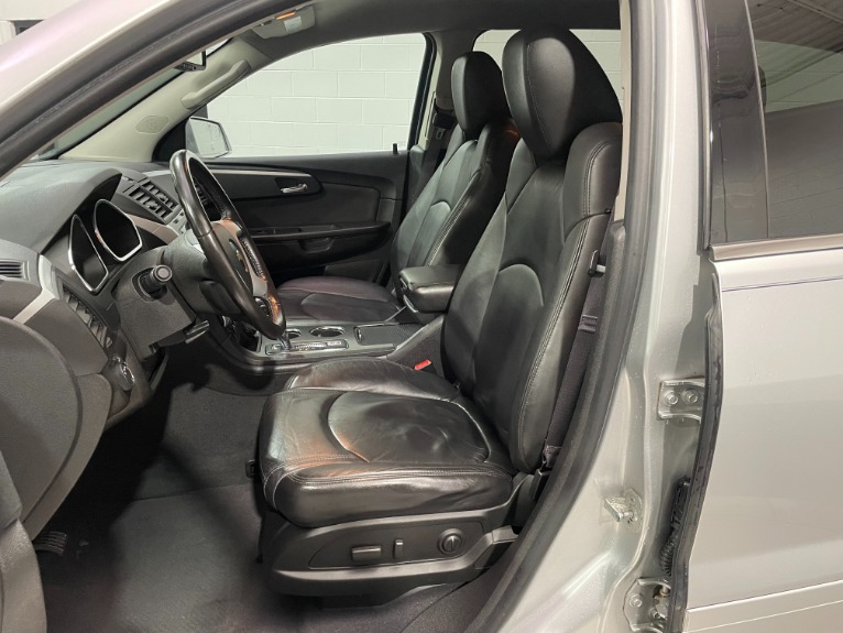 Used-2012-Chevrolet-Traverse-LT-FWD