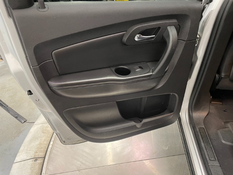 Used-2012-Chevrolet-Traverse-LT-FWD