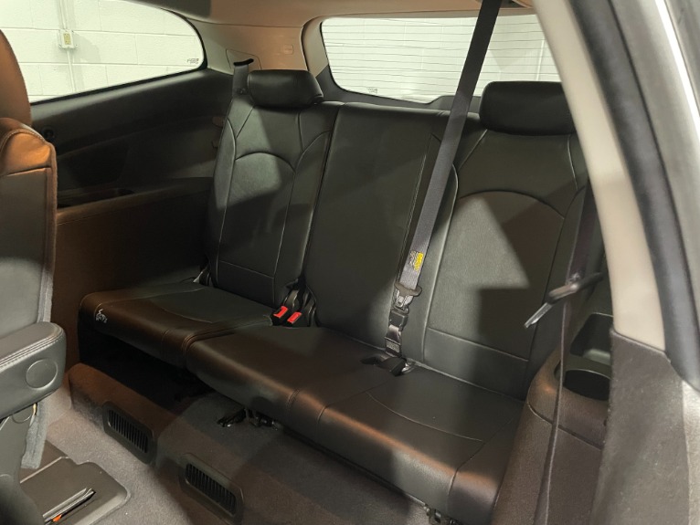 Used-2012-Chevrolet-Traverse-LT-FWD
