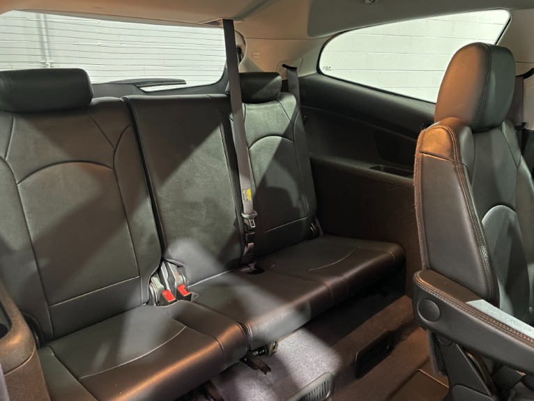 Used-2012-Chevrolet-Traverse-LT-FWD