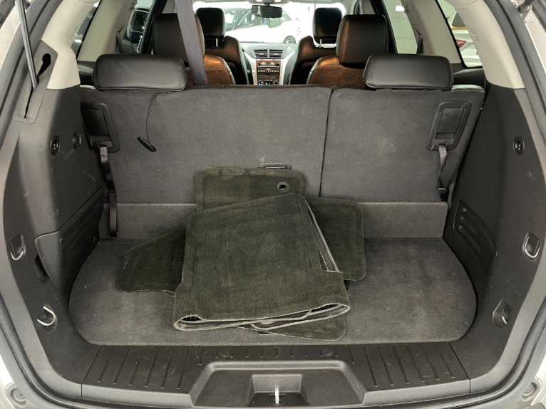 Used-2012-Chevrolet-Traverse-LT-FWD
