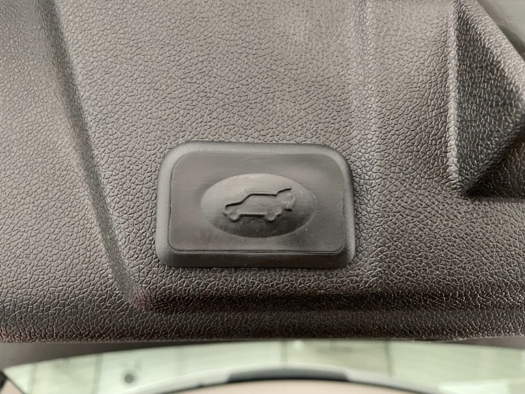 Used-2012-Chevrolet-Traverse-LT-FWD