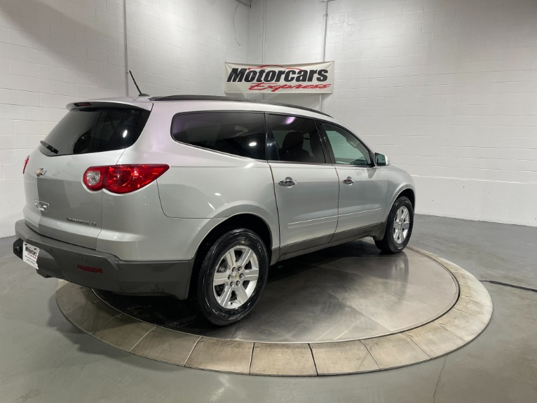 Used-2012-Chevrolet-Traverse-LT-FWD