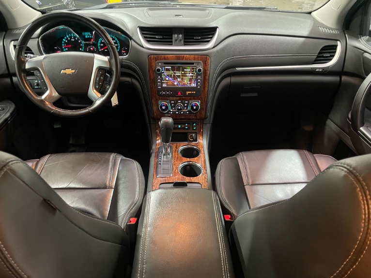 Used-2014-Chevrolet-Traverse-LT-FWD
