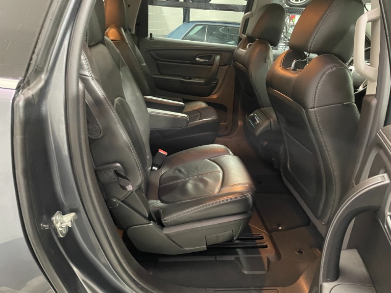Used-2014-Chevrolet-Traverse-LT-FWD