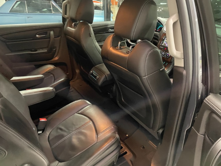 Used-2014-Chevrolet-Traverse-LT-FWD
