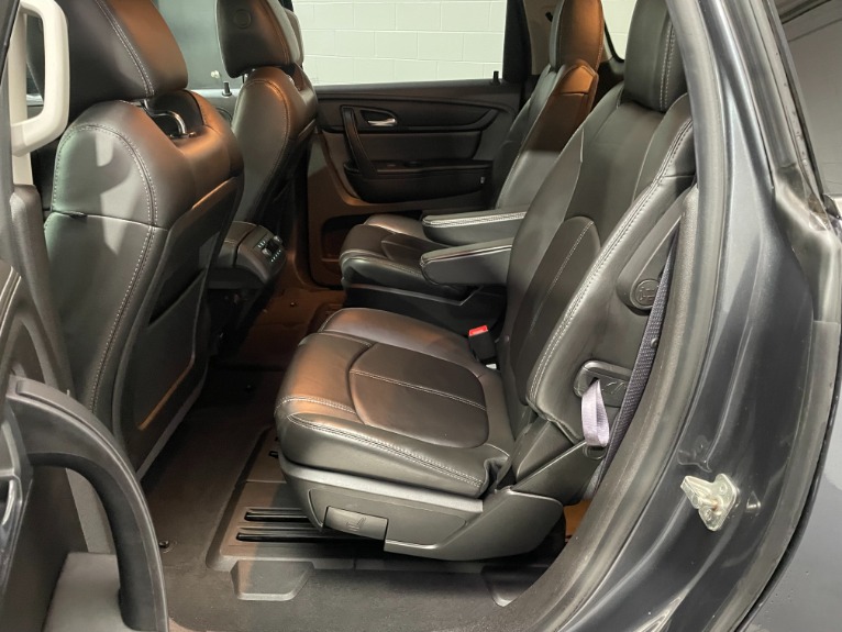 Used-2014-Chevrolet-Traverse-LT-FWD