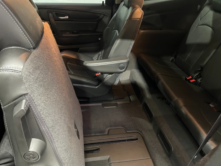 Used-2014-Chevrolet-Traverse-LT-FWD