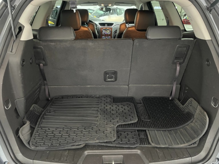 Used-2014-Chevrolet-Traverse-LT-FWD