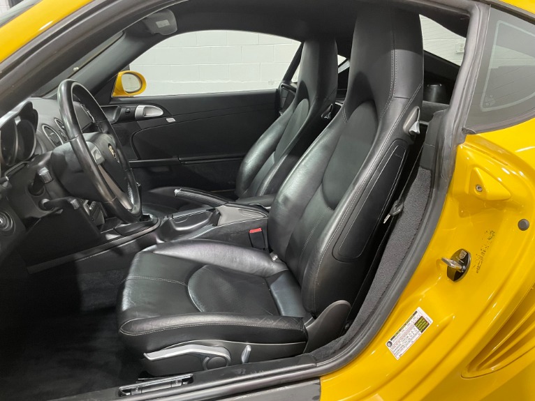 Used-2007-Porsche-Cayman-RWD