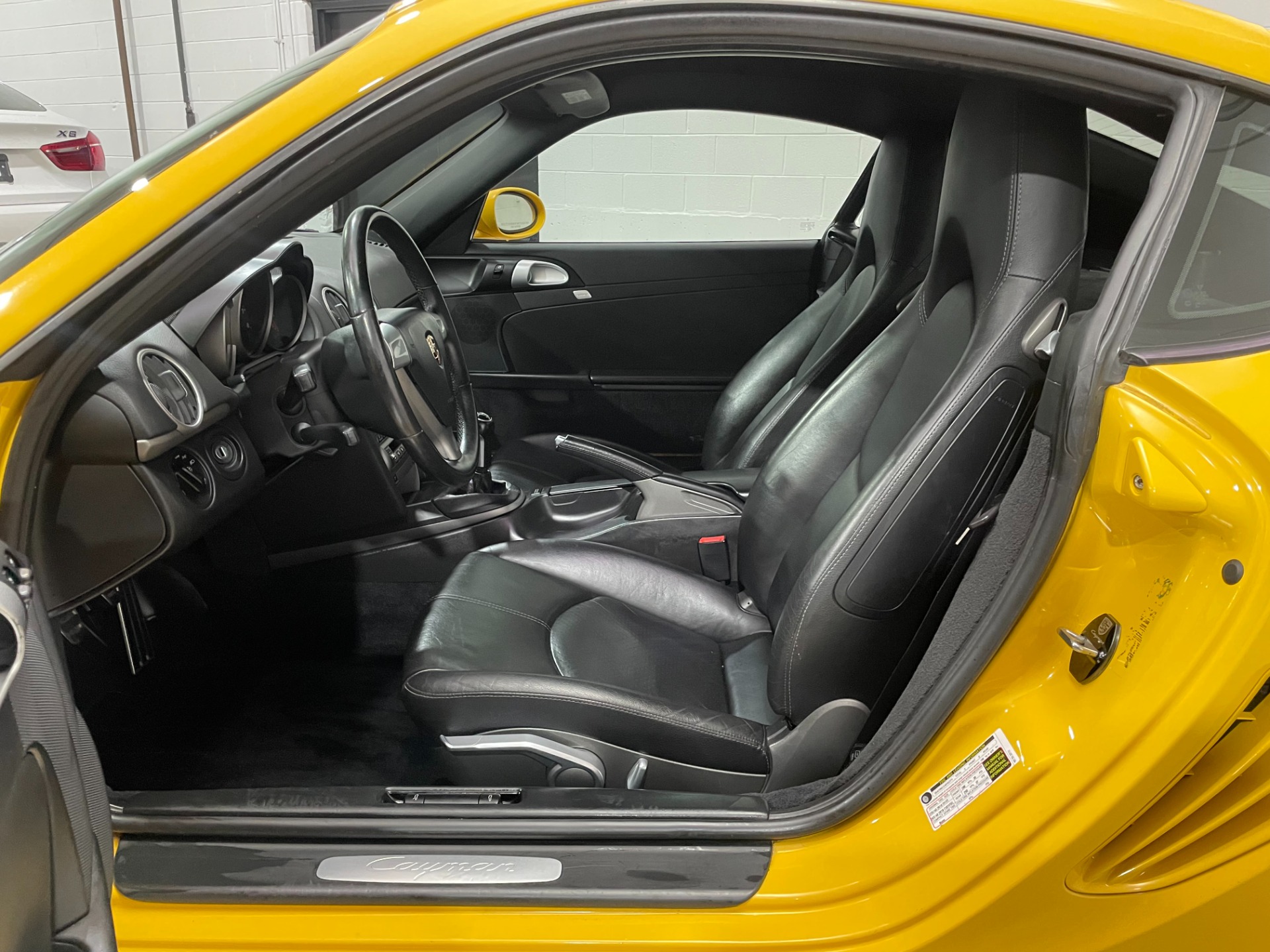 Used-2007-Porsche-Cayman-RWD