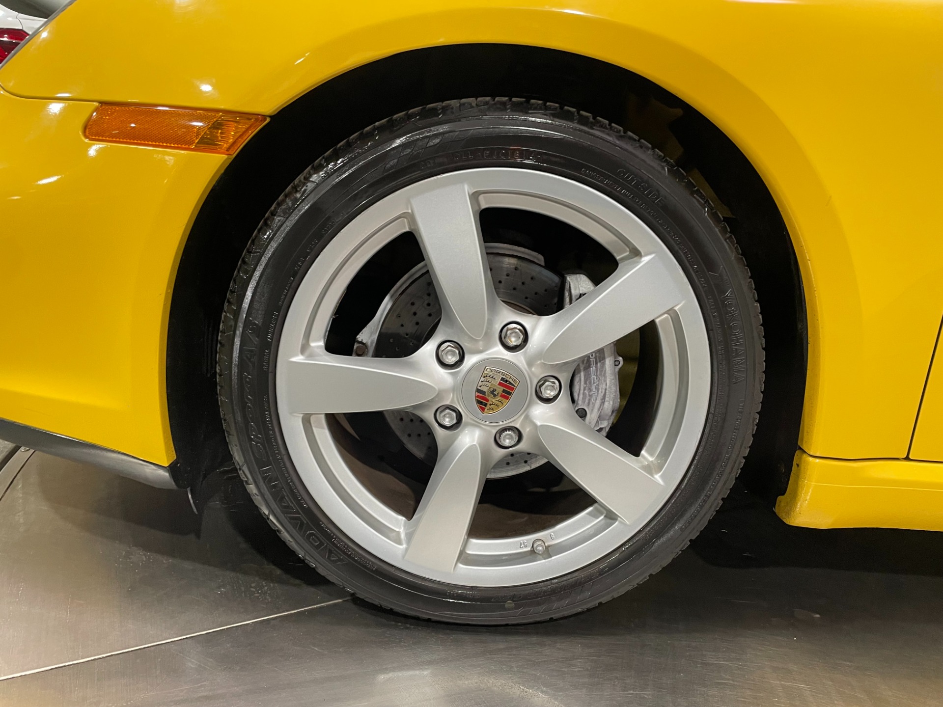 Used-2007-Porsche-Cayman-RWD