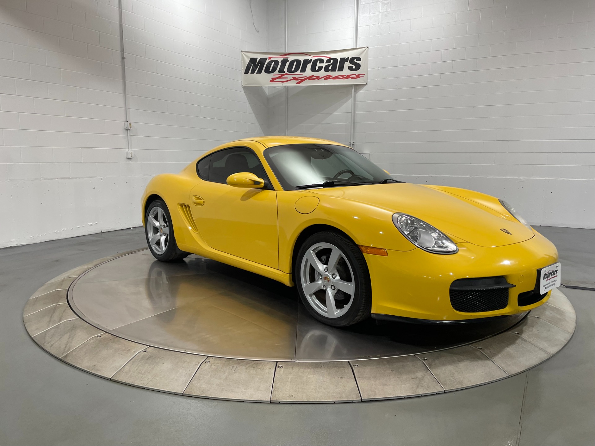 Used-2007-Porsche-Cayman-RWD