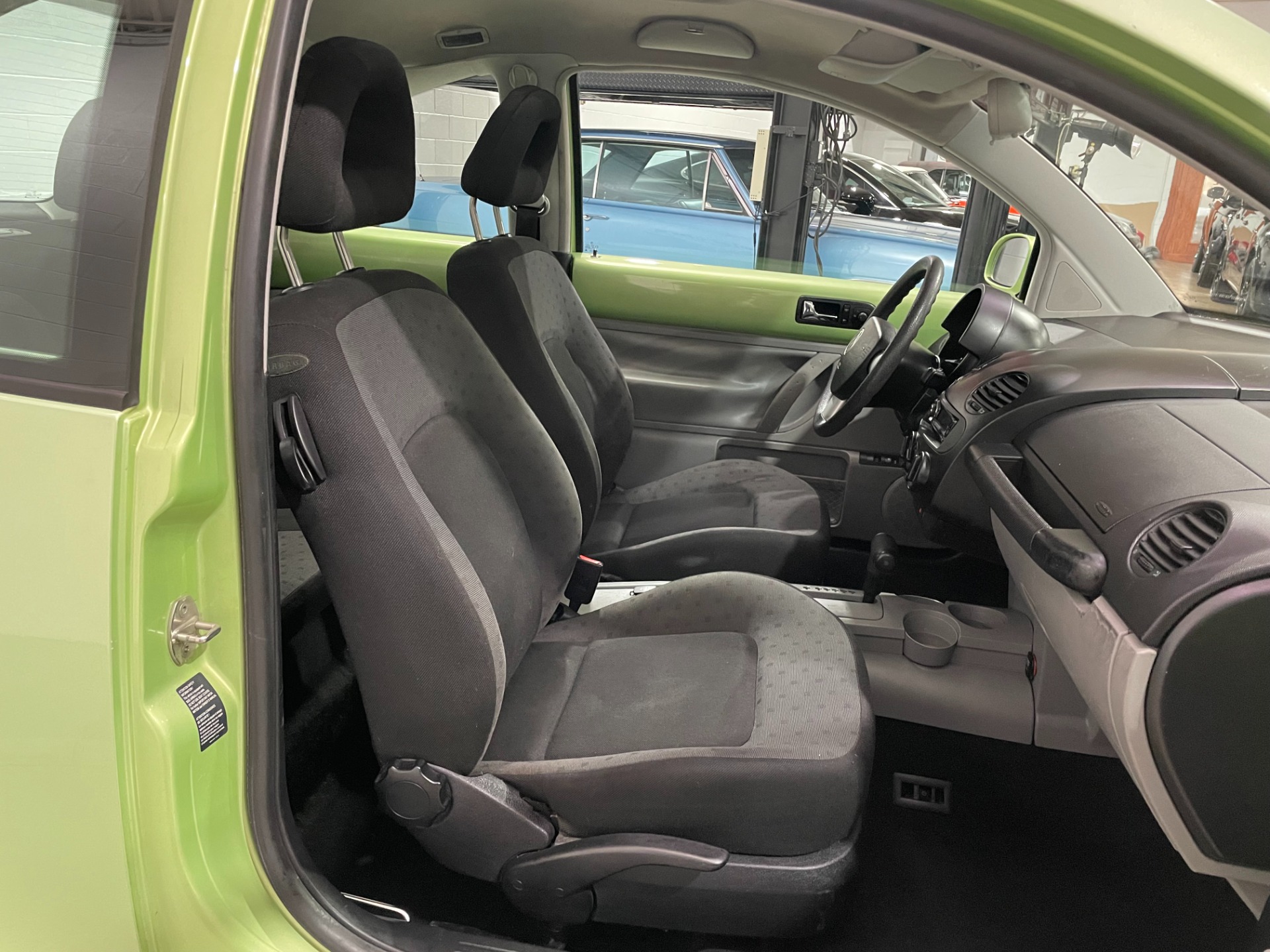 Used-2001-Volkswagen-New-Beetle-GL-FWD