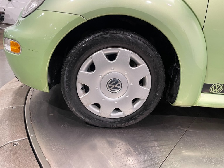 Used-2001-Volkswagen-New-Beetle-GL-FWD
