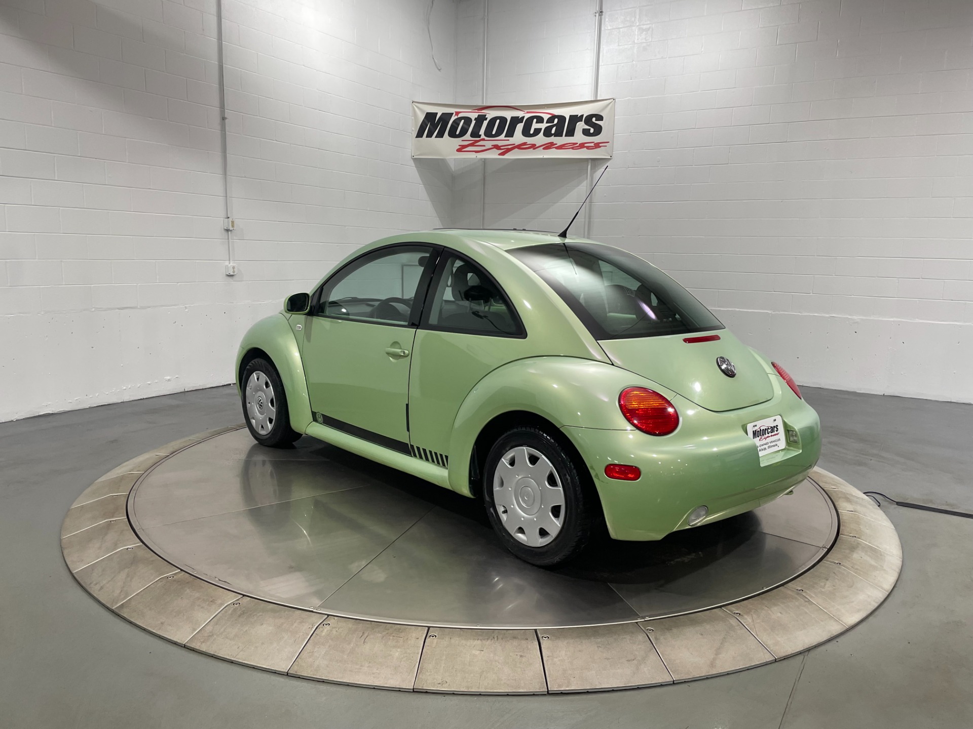Used-2001-Volkswagen-New-Beetle-GL-FWD