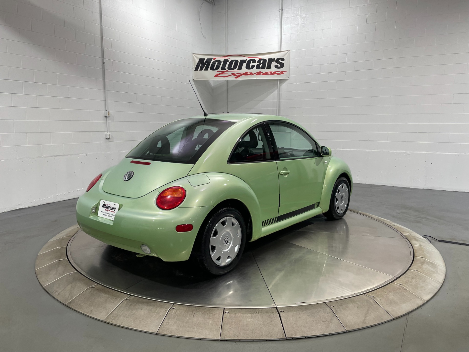 Used-2001-Volkswagen-New-Beetle-GL-FWD