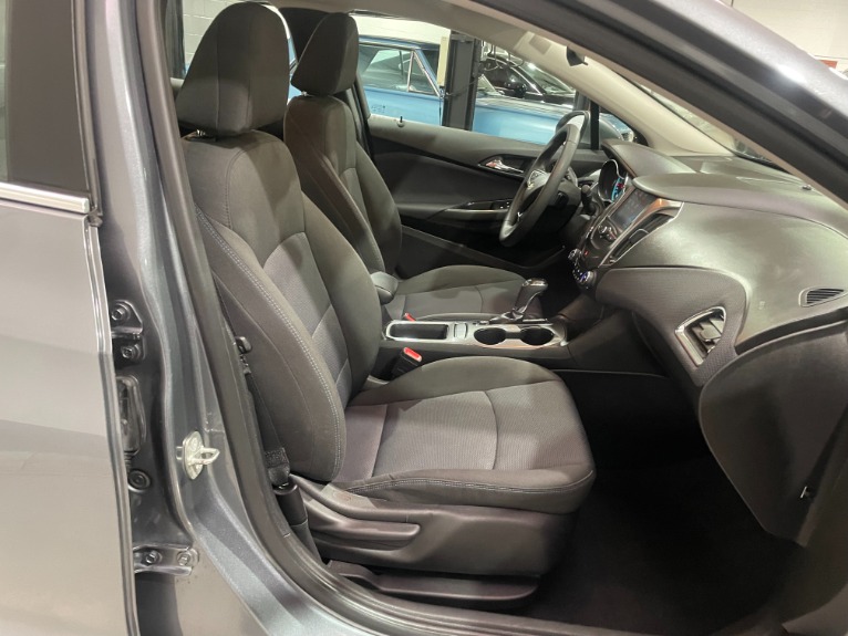 Used-2018-Chevrolet-Cruze-LT-Auto-FWD